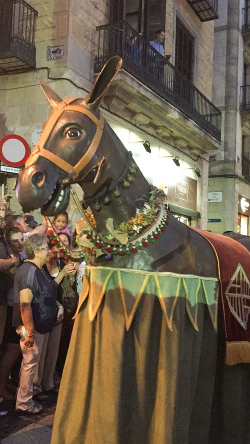 Qu'est-ce-que la Festa Major ? L'âne catalan