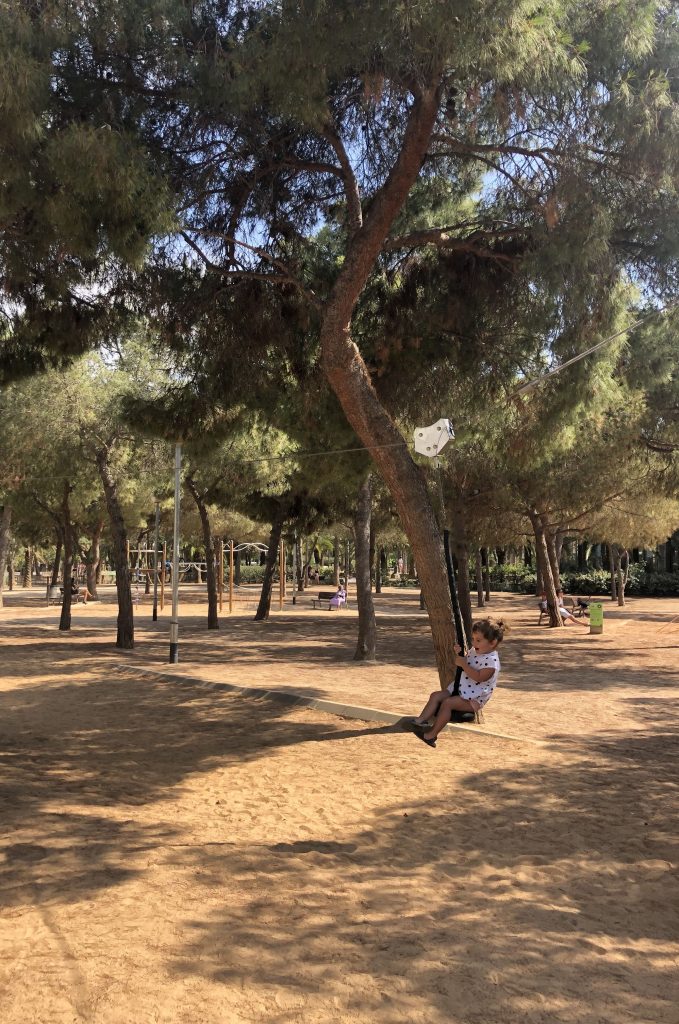 tyrolienne parc joan miro Barcelona Wink