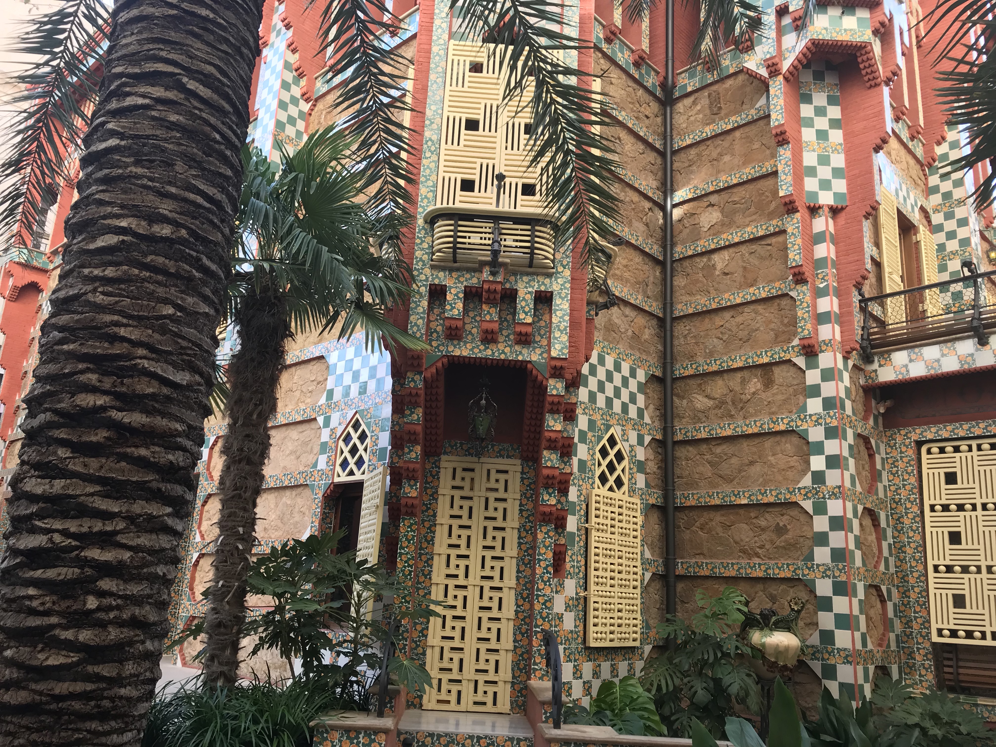 A Family Trip to Casa Vicens